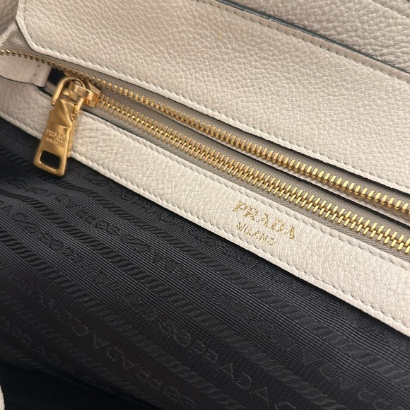 Authentic Prada Tote bag - Picture 5 of 13
